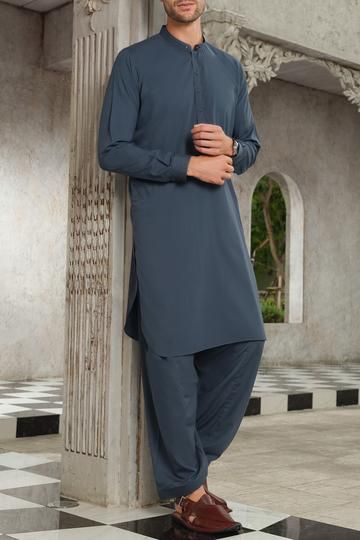 Unstitched suit